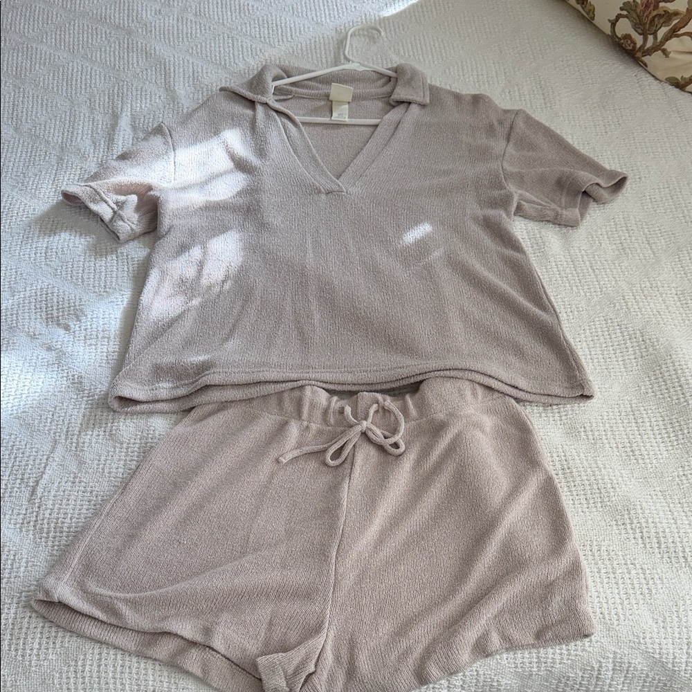 H&M Women's Cozy Lounge Set in Cream
